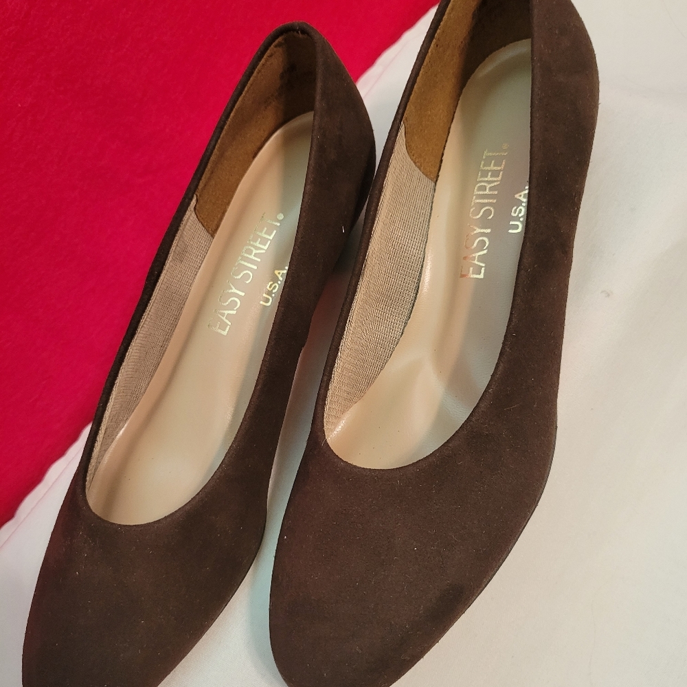Women's Pumps